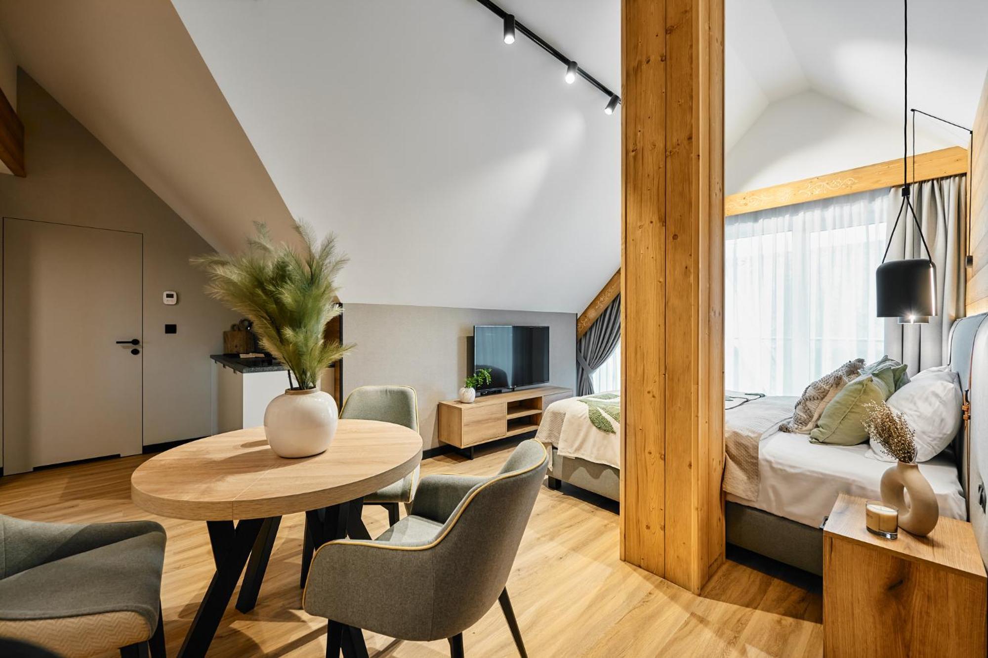 Tatra Nest Apartamenty - Jacuzzi, Sauna! เบียวีดูนาเยซ ภายนอก รูปภาพ